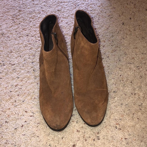 Brown suede ankle boots - Picture 2 of 5